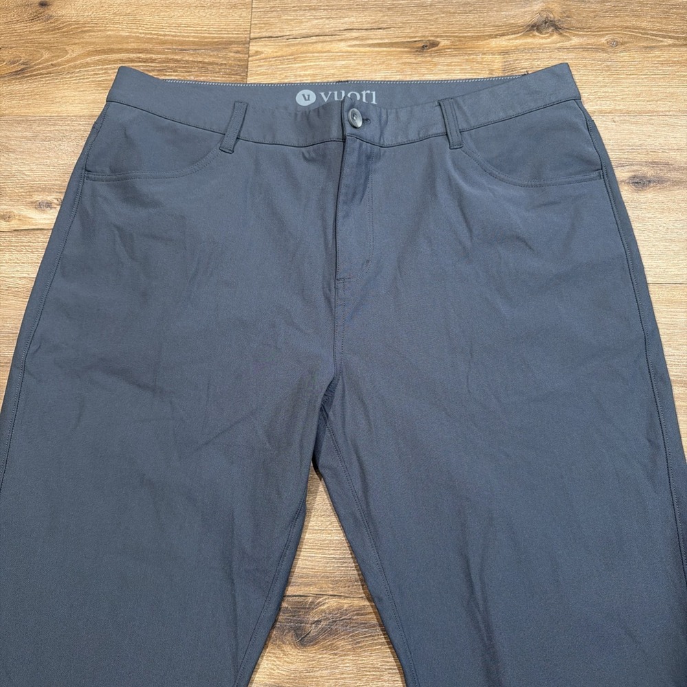 VUORI Meta Pant Men's 38 x 28" Charcoal Grey V430 Performance Athletic Chino - Picture 2 of 9